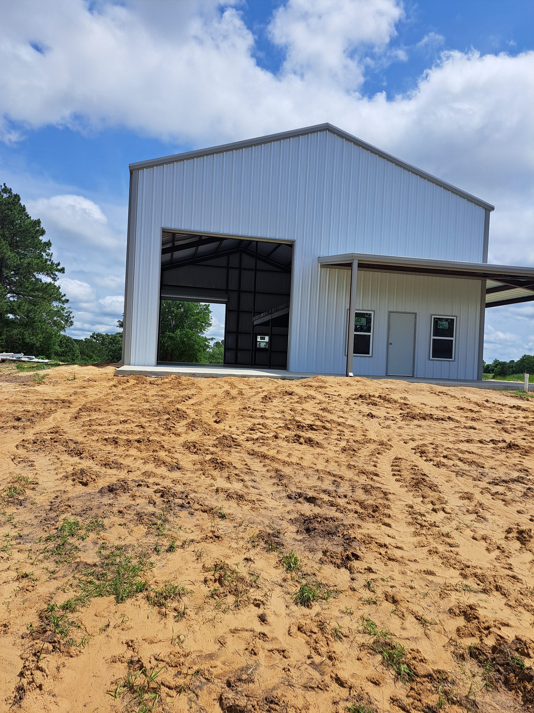 40x60x16 Shop w Living Quarters 1